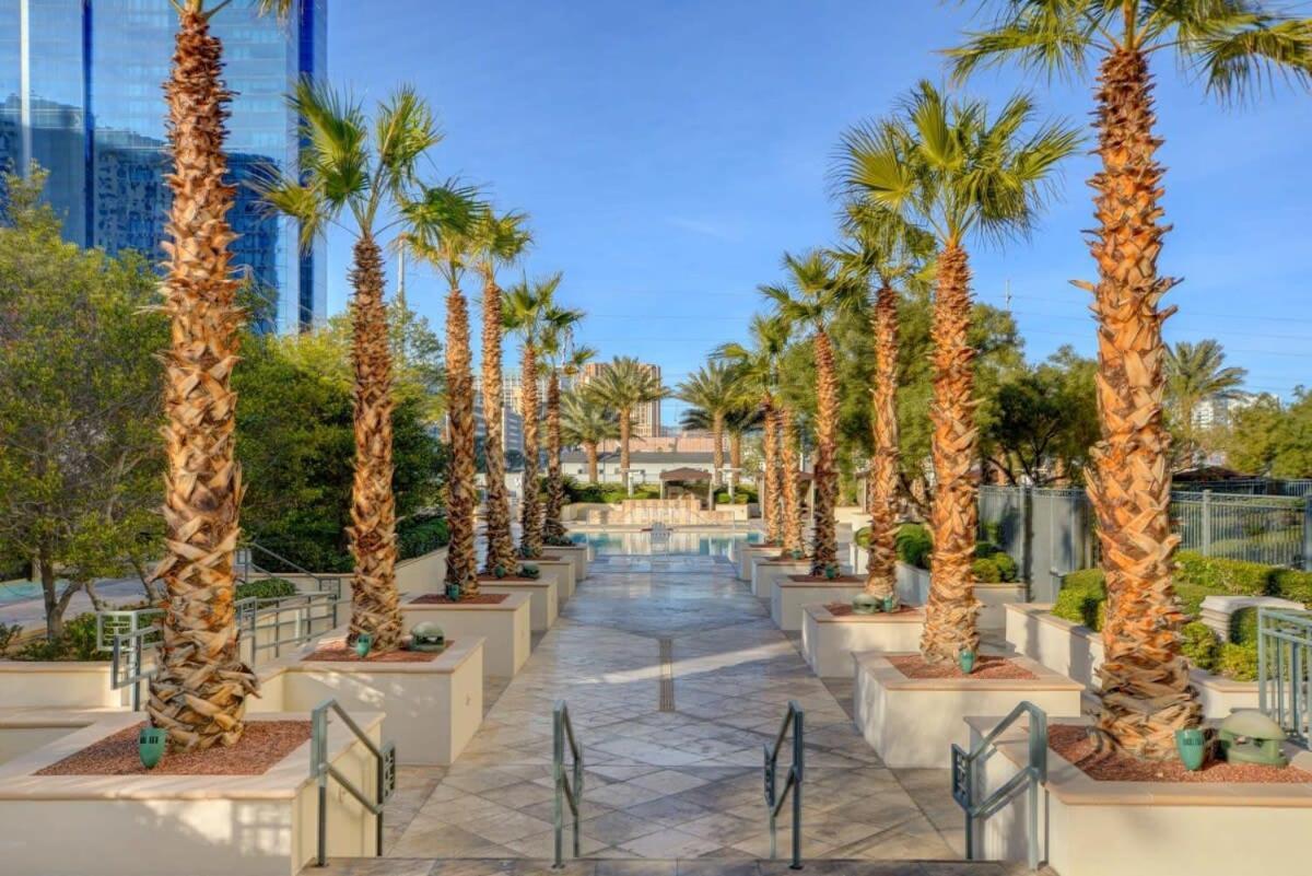 Mgm Signature-23-719 Strip View Jacuzzi Studio لاس فيغاس المظهر الخارجي الصورة